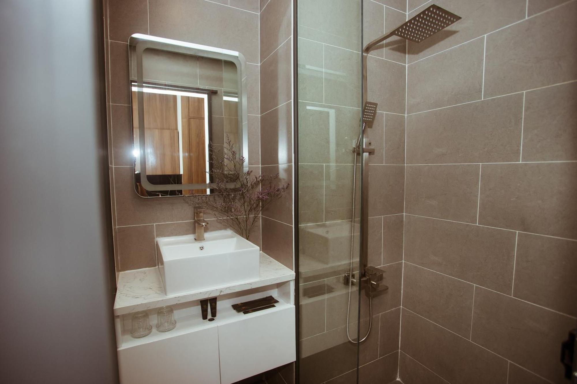 Lee Charming Hotel Nha Trang Exterior foto